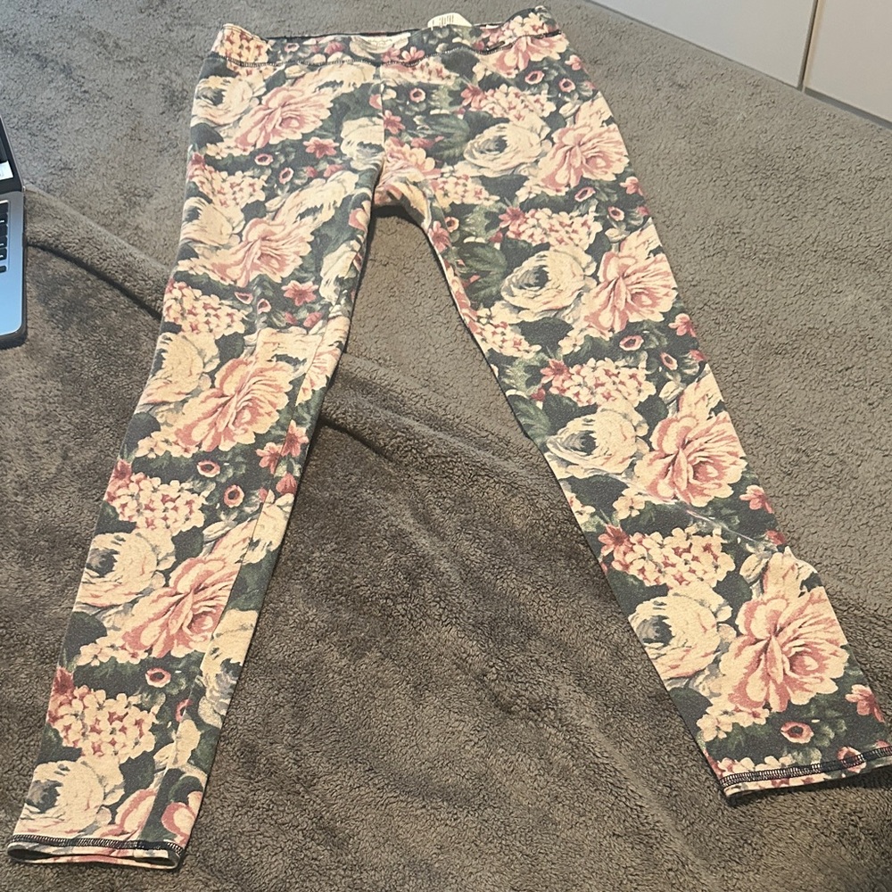 Abercrombie & Fitch Floral Patterned Leggings